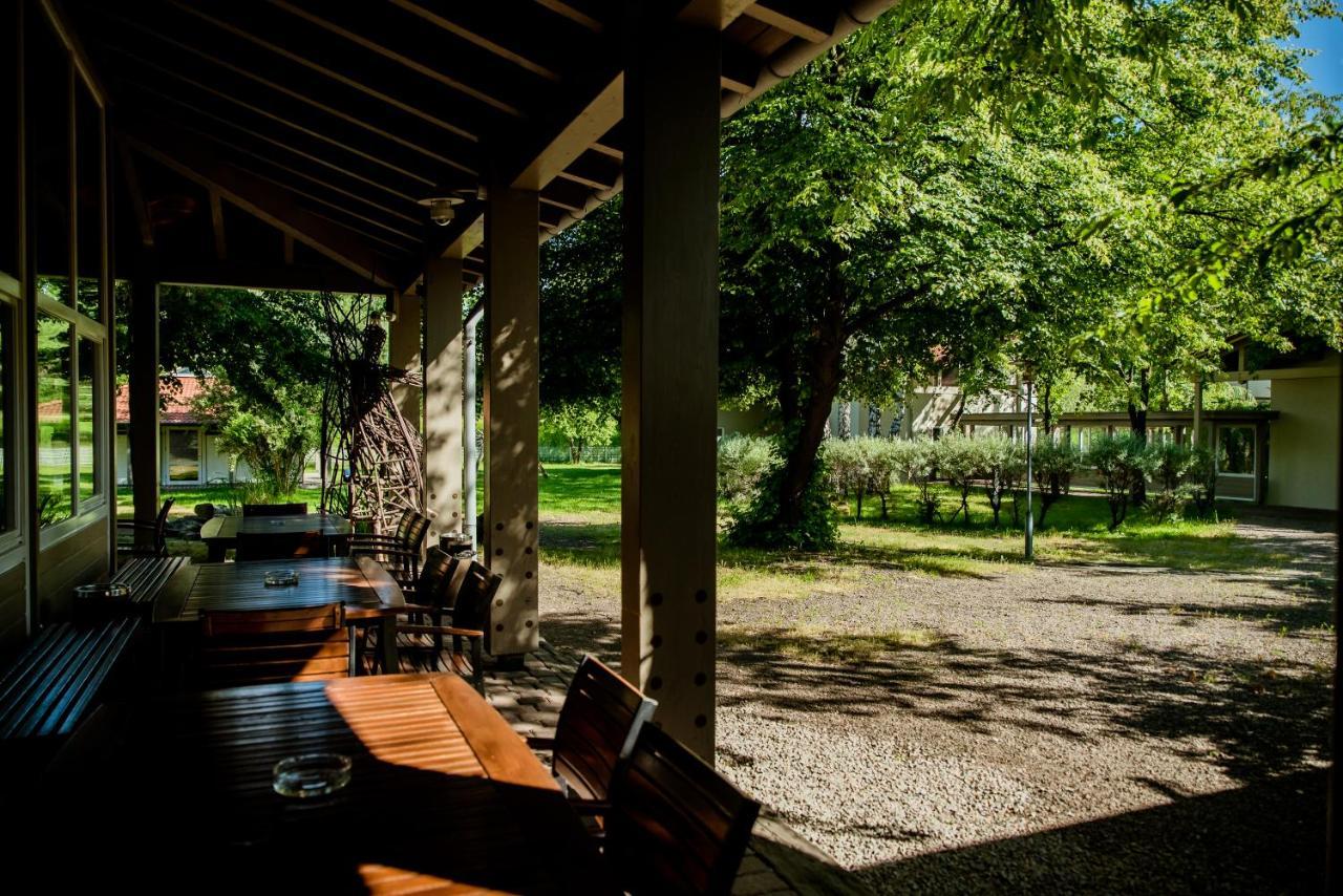 Miedzynarodowy Dom Spotkan Mlodziezy W Oswiecimiu Экстерьер фото
